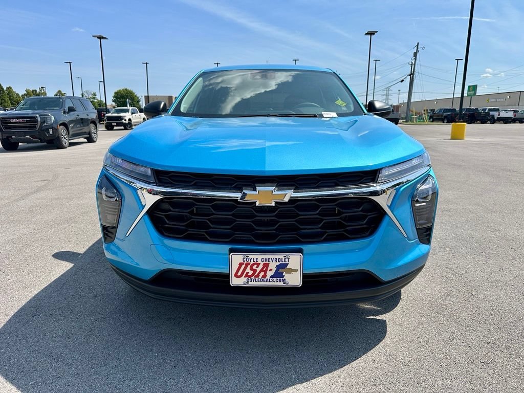 2026 Chevrolet Trax LS - Photo 9
