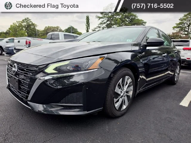 Used 2024 Super Black Clearcoat Nissan 2.5 S image 1