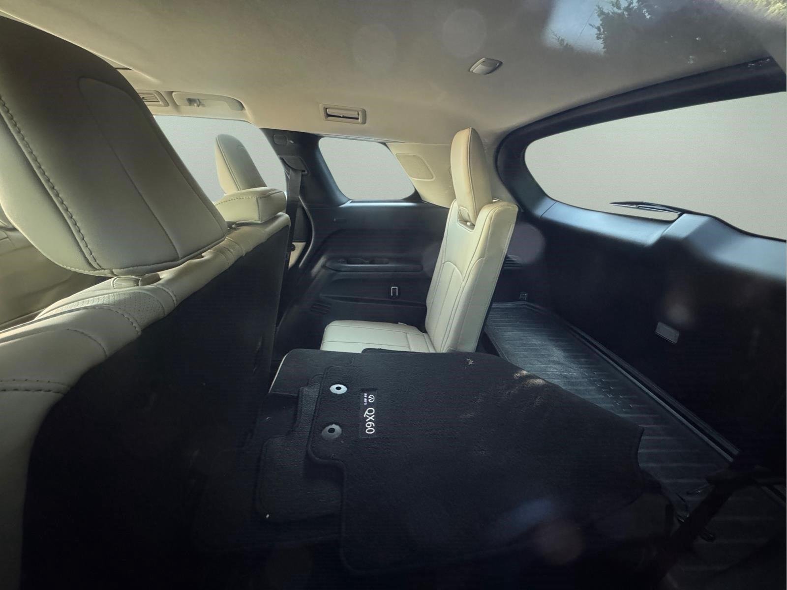 Used 2024 Warm Titanium INFINITI LUXE image 6