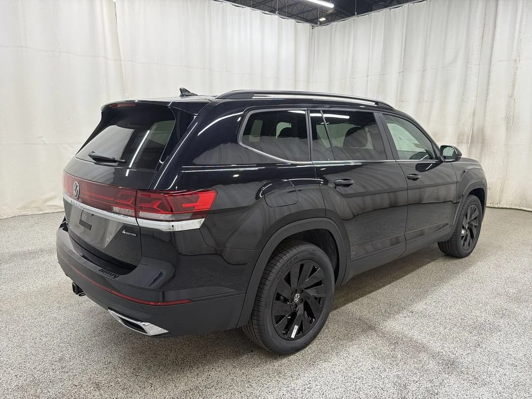New 2026 Deep Black Pearl Volkswagen 2.0T SE w/Technology image 8