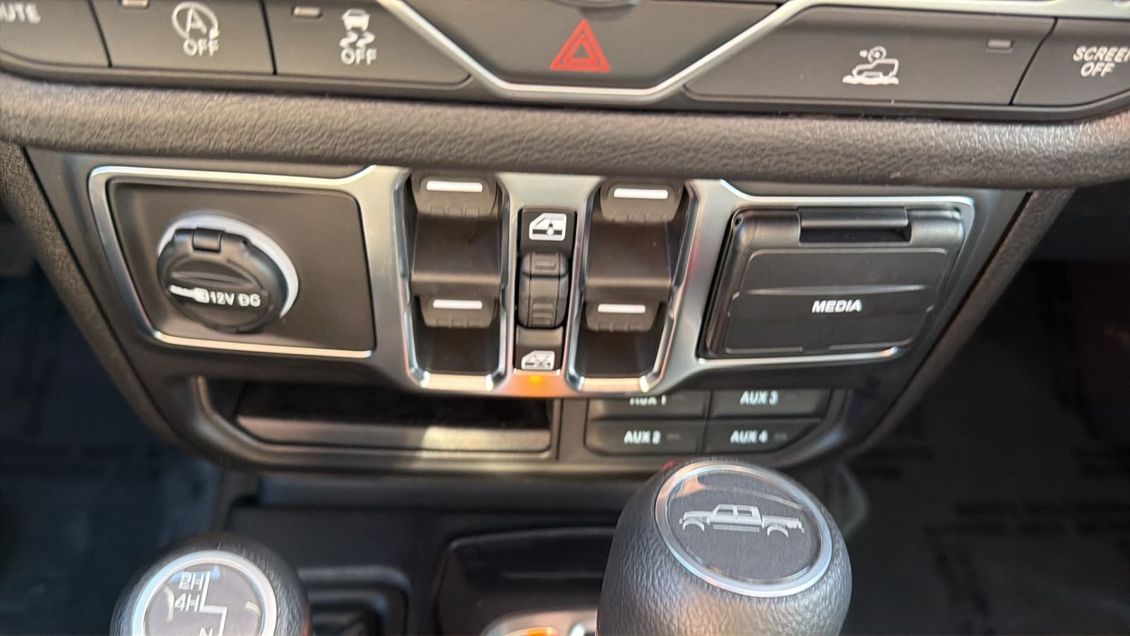 New 2026 Mojito Exterior Paint Jeep Sport S image 20