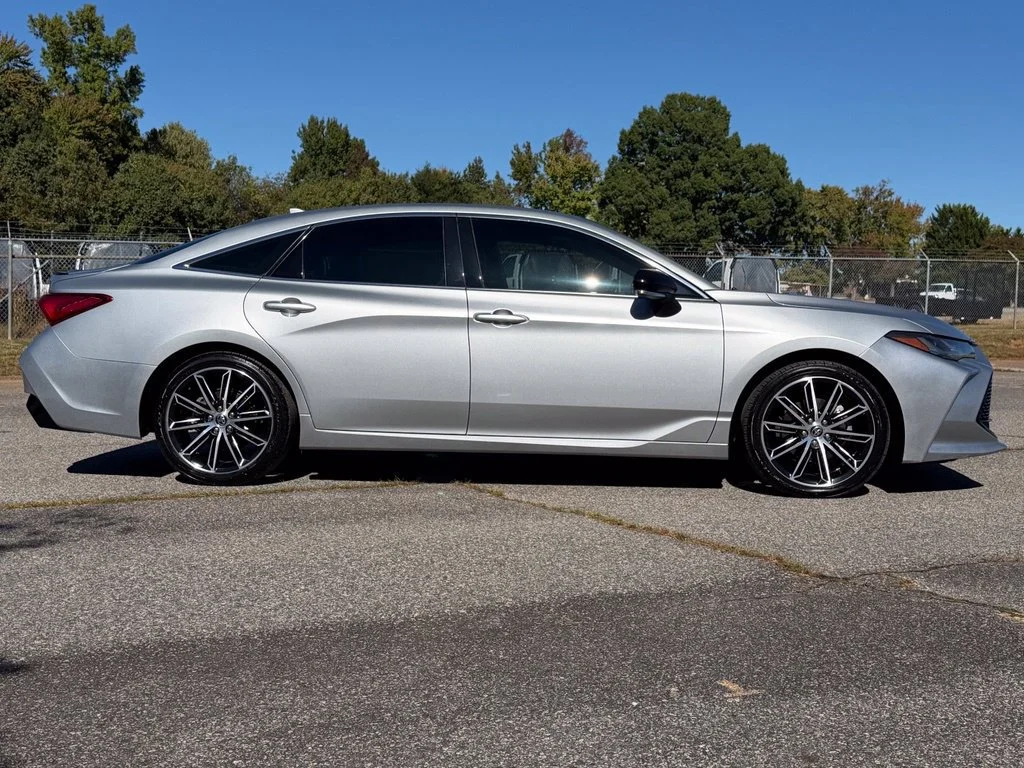 Used 2021 Silver Toyota Touring image 34