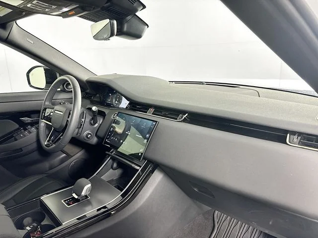 Certified Used 2026  Land Rover S image 29