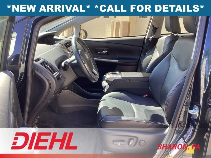 Used 2017  Toyota Four image 9