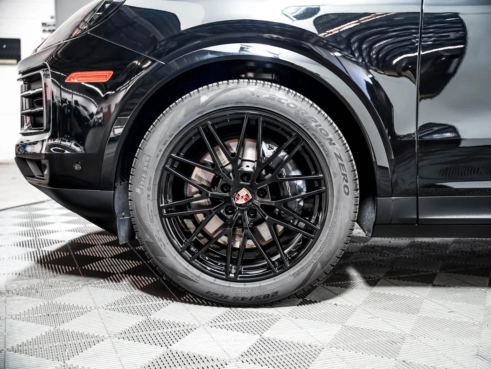 Certified Used 2025 CHROMITE BLACK Porsche  image 14
