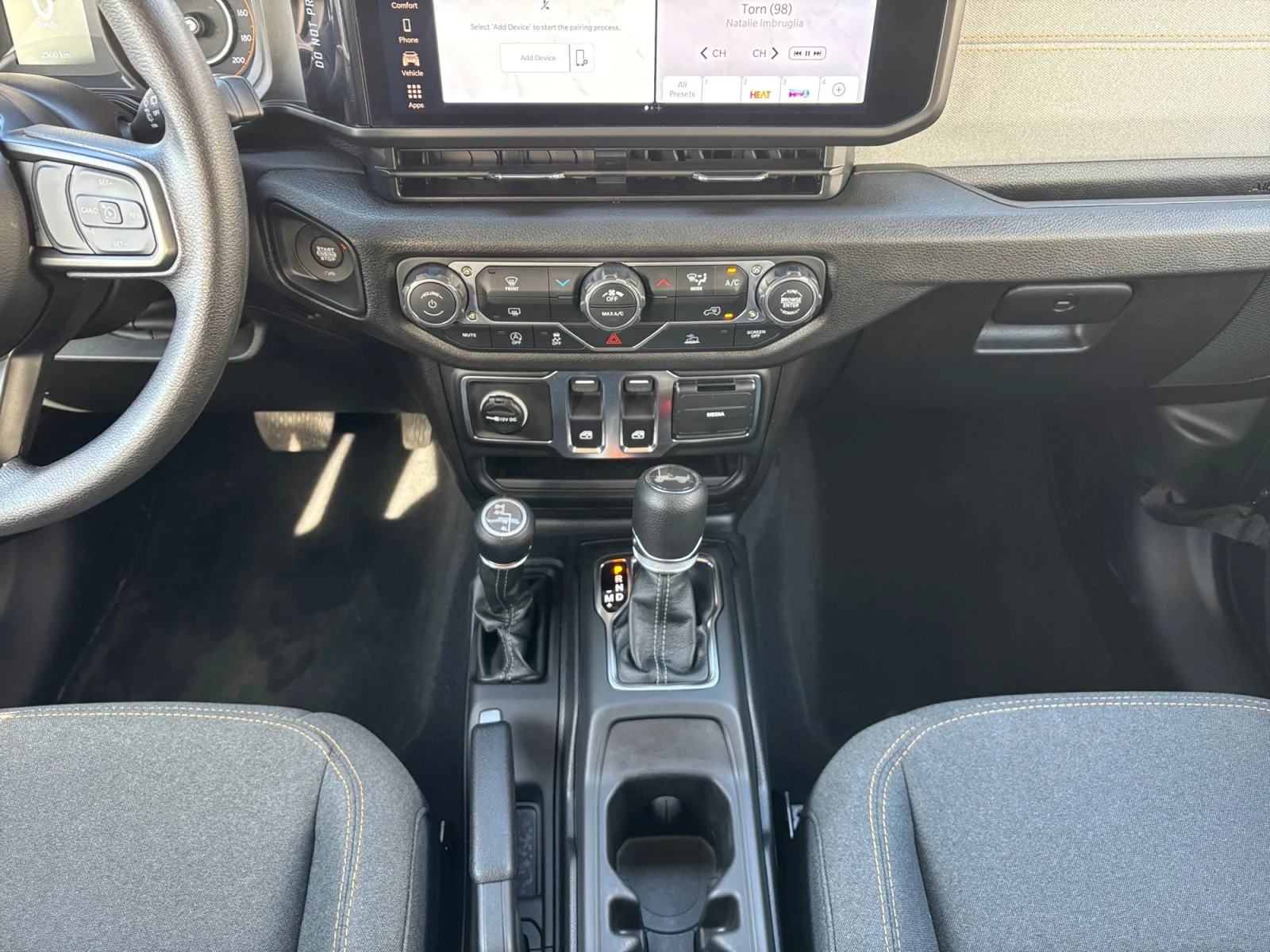 Used 2026  Jeep Sport image 15