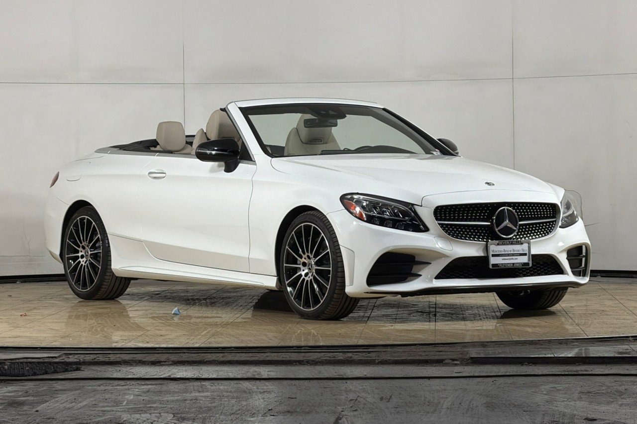 Used 2023 Polar White Mercedes-Benz C 300 image 26
