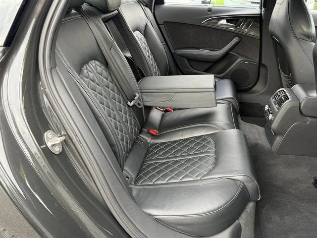 Used 2017  Audi 4.0T Prestige image 41