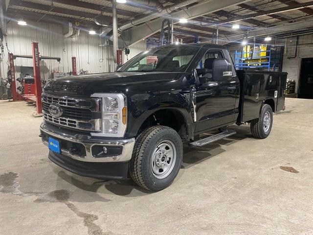 New 2026 Agate Black Metallic Ford XL image 3