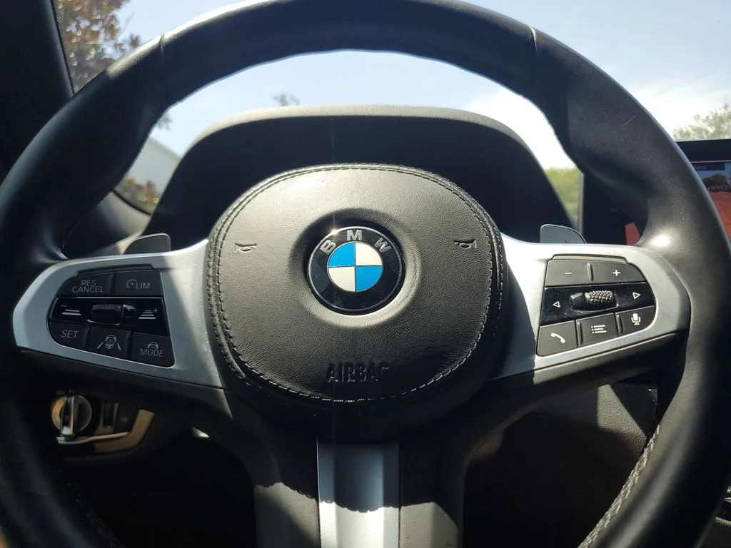 Used 2021 Black BMW 540i image 23