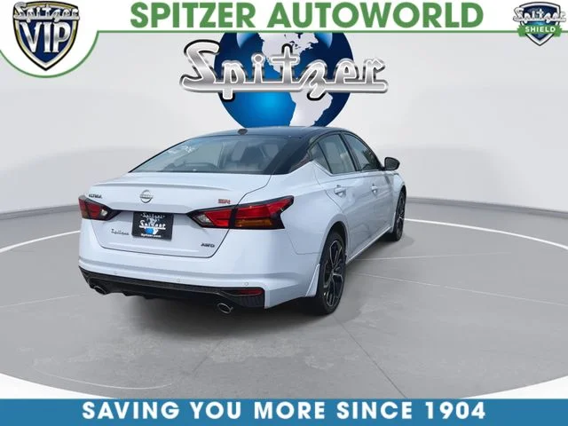 New 2026 Gray Sky Pearl / Super Black Two-tone Nissan SR image 9