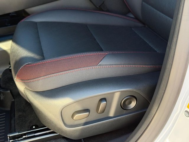 2027 Chevrolet Equinox RS - Photo 17