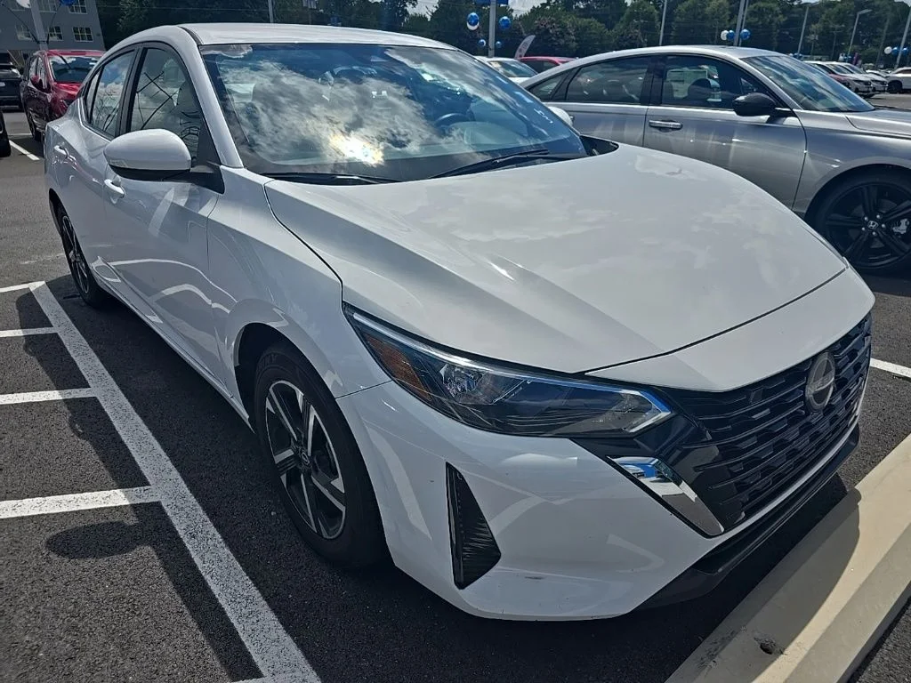 Used 2024 White Nissan SV image 5