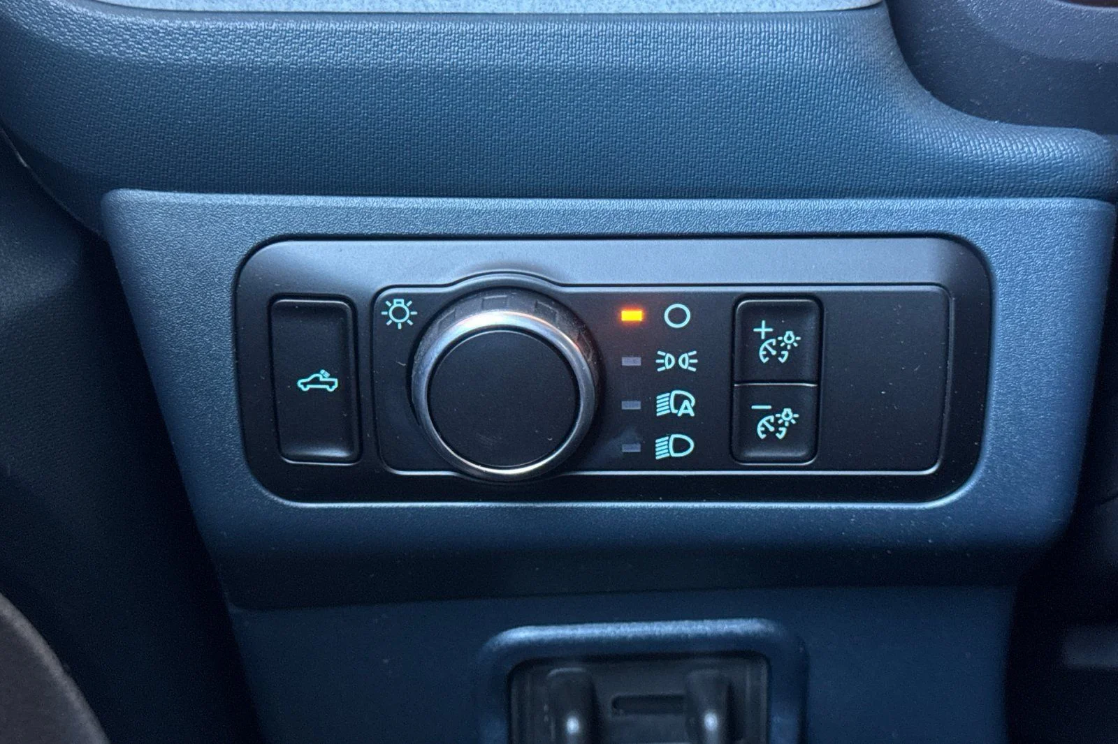 New 2026 Oxford White Ford XLT image 28