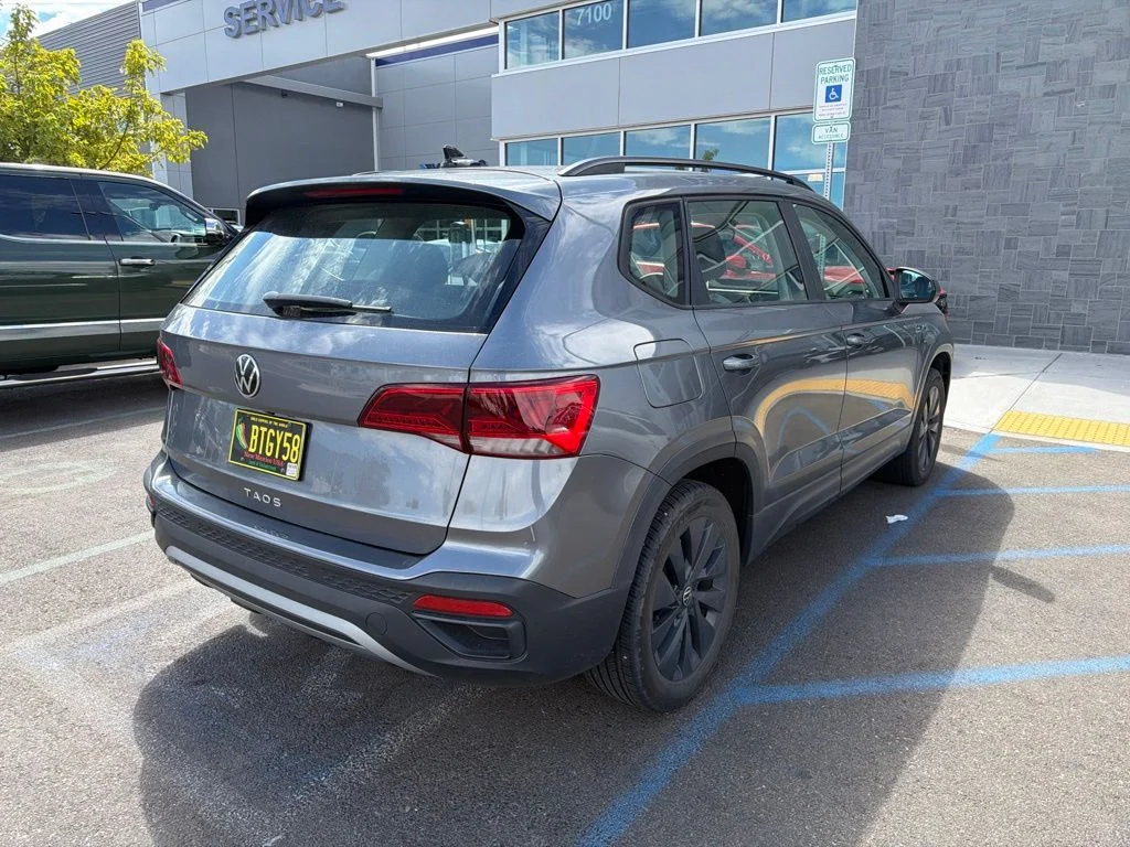 Used 2024 Gray Volkswagen 1.5T S image 5
