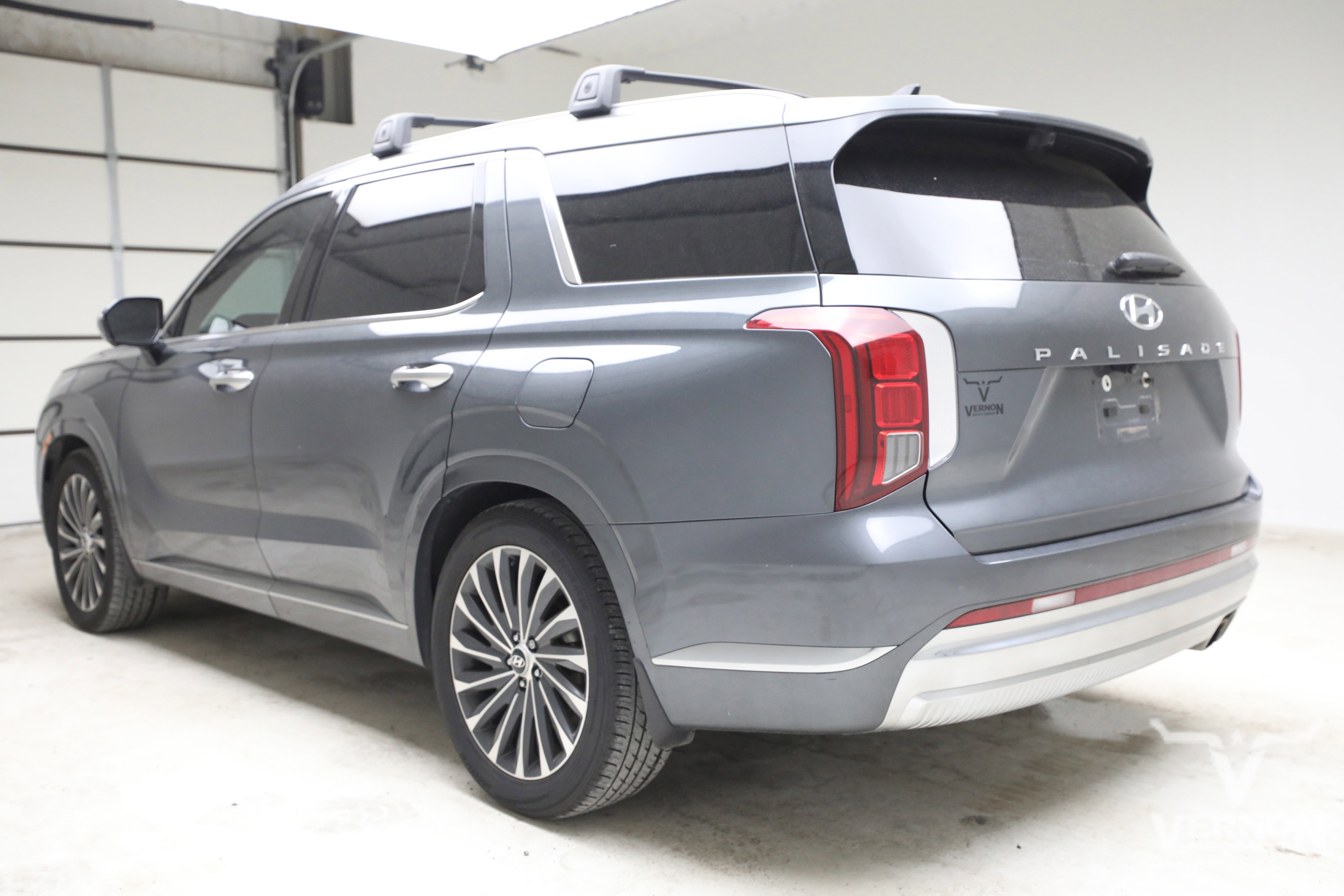Used 2023 Steel Graphite Hyundai Y image 3
