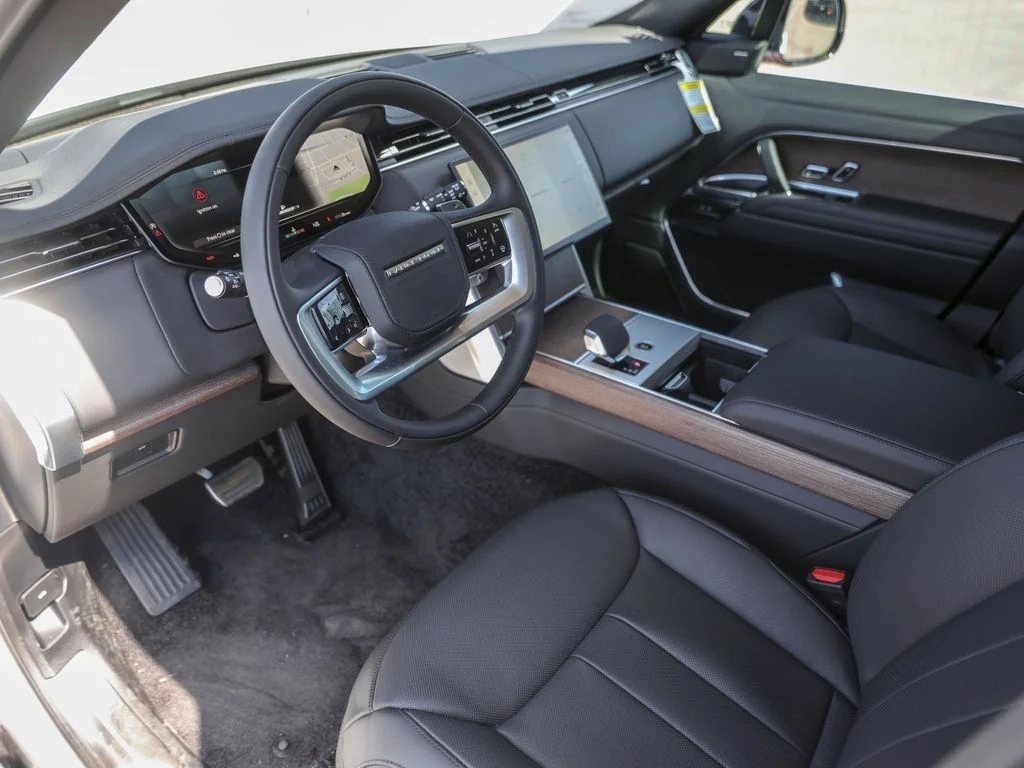 New 2025 White Land Rover SE image 13