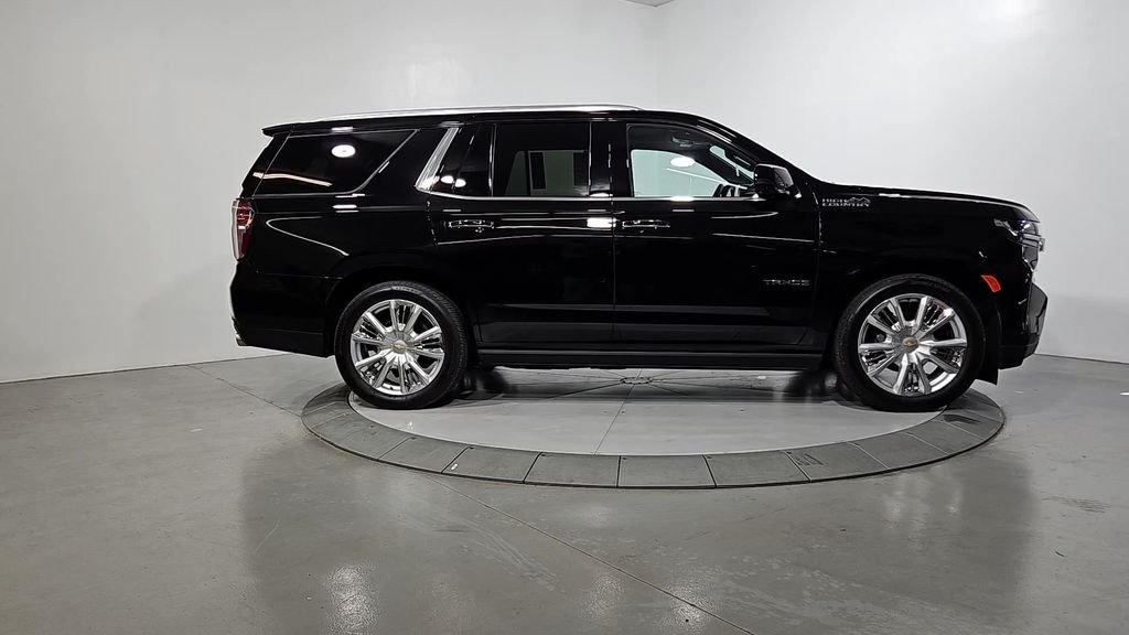Used 2024 Black Chevrolet High Country image 7