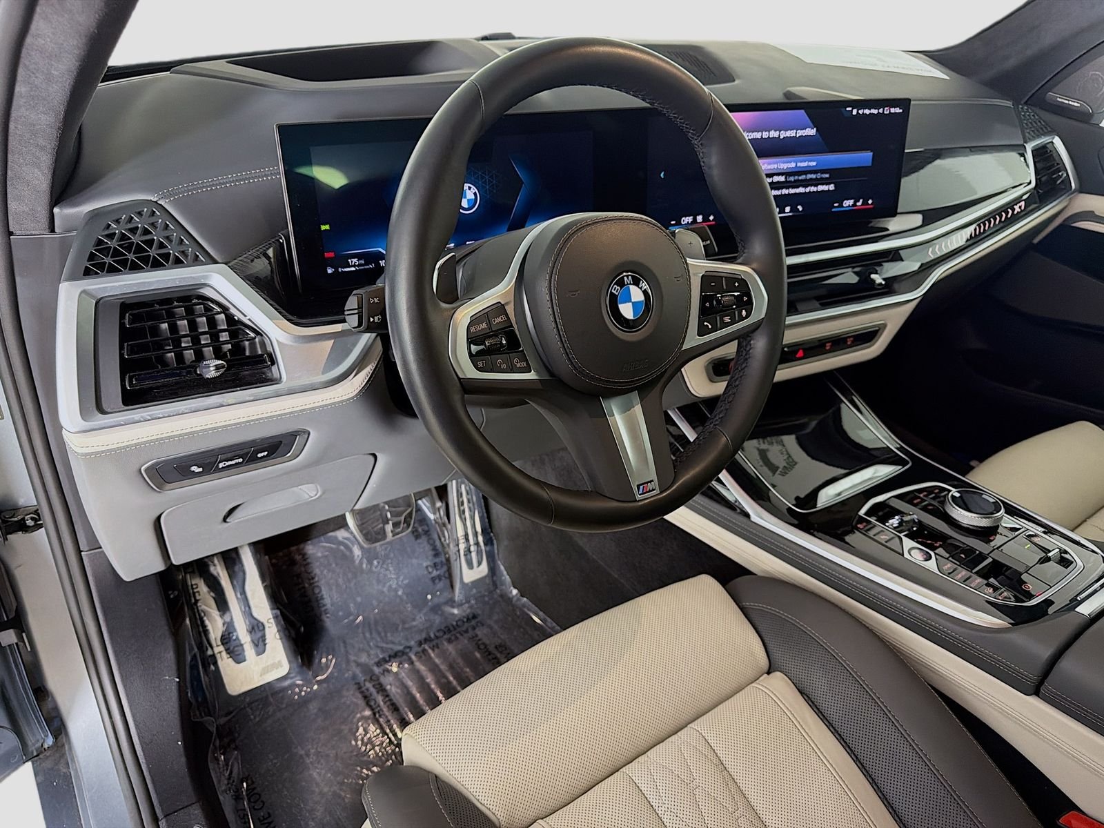 Certified Used 2024 Frozen Pure Grey Metallic BMW xDrive40i image 9