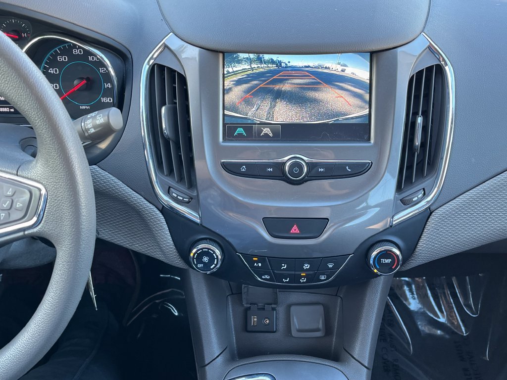 2018 Chevrolet Cruze LT - Photo 16