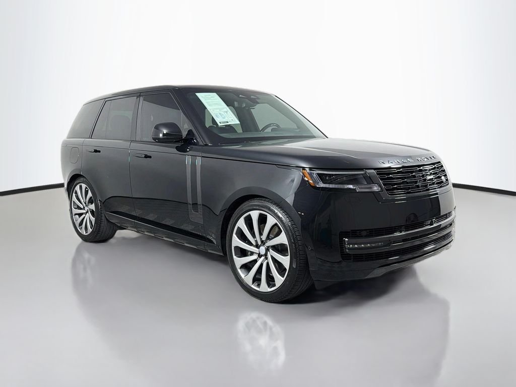 Certified Used 2025  Land Rover SE image 3