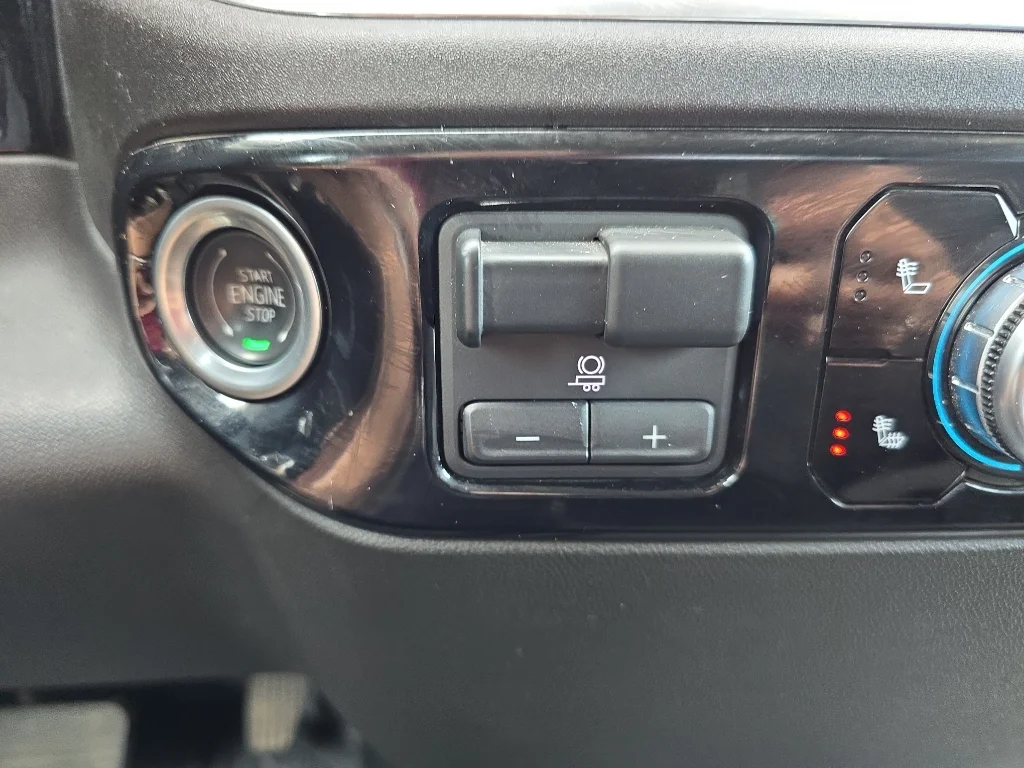 Used 2024 Dynamic Blue Metallic GMC Elevation image 16