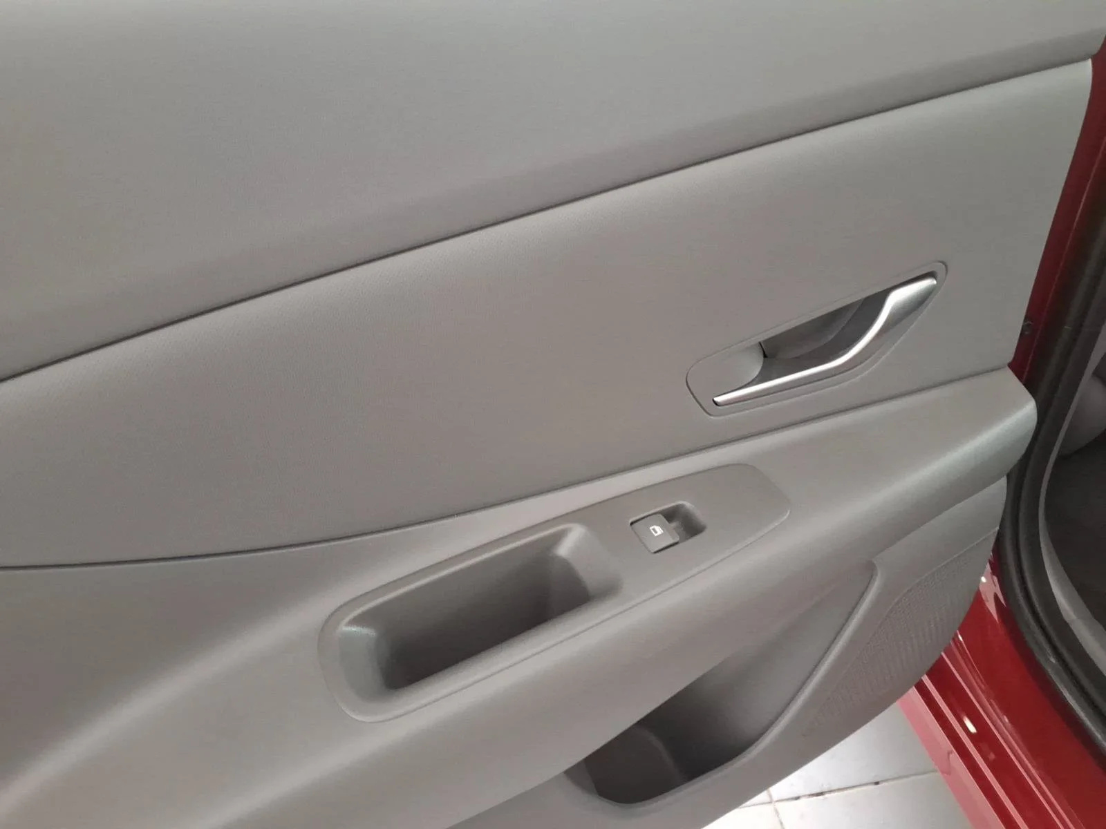 Used 2023 Scarlet Red Pearl Hyundai SE image 14