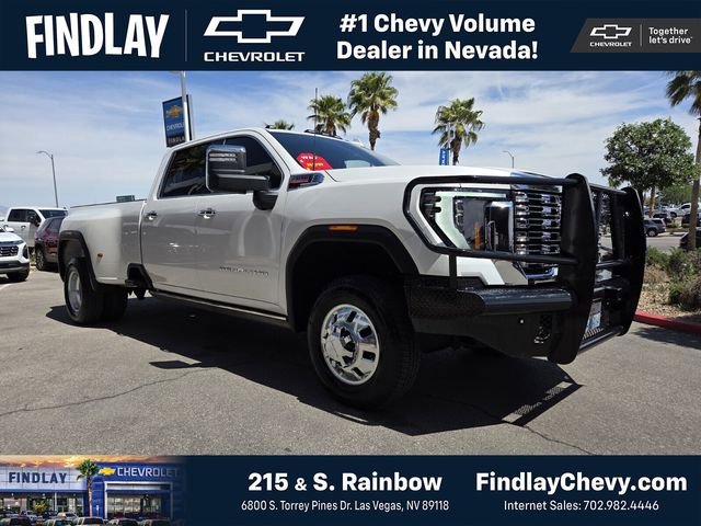 2024 GMC Sierra 4WD Crew Cab Long Box DRW Denali's photo