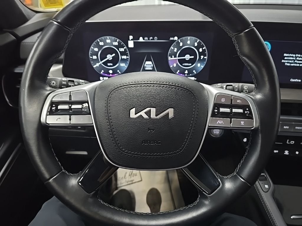 Used 2023 Silver Kia SX-Prestige X-Line image 19