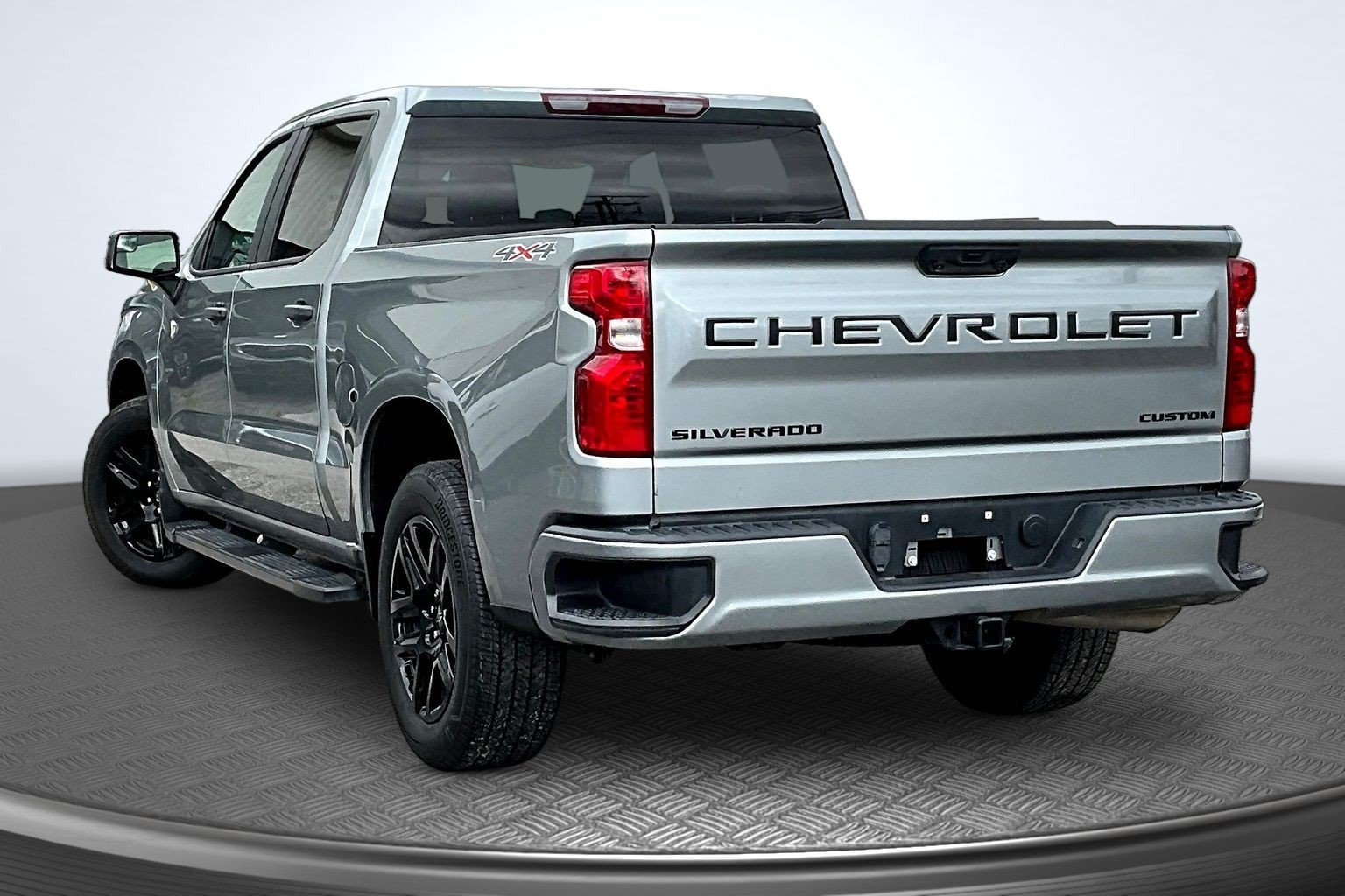Used 2024 Gray Chevrolet Custom image 3