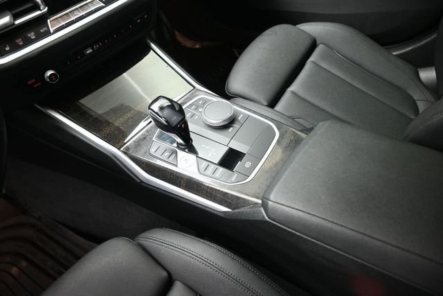 Used 2020 Black BMW 330i image 31