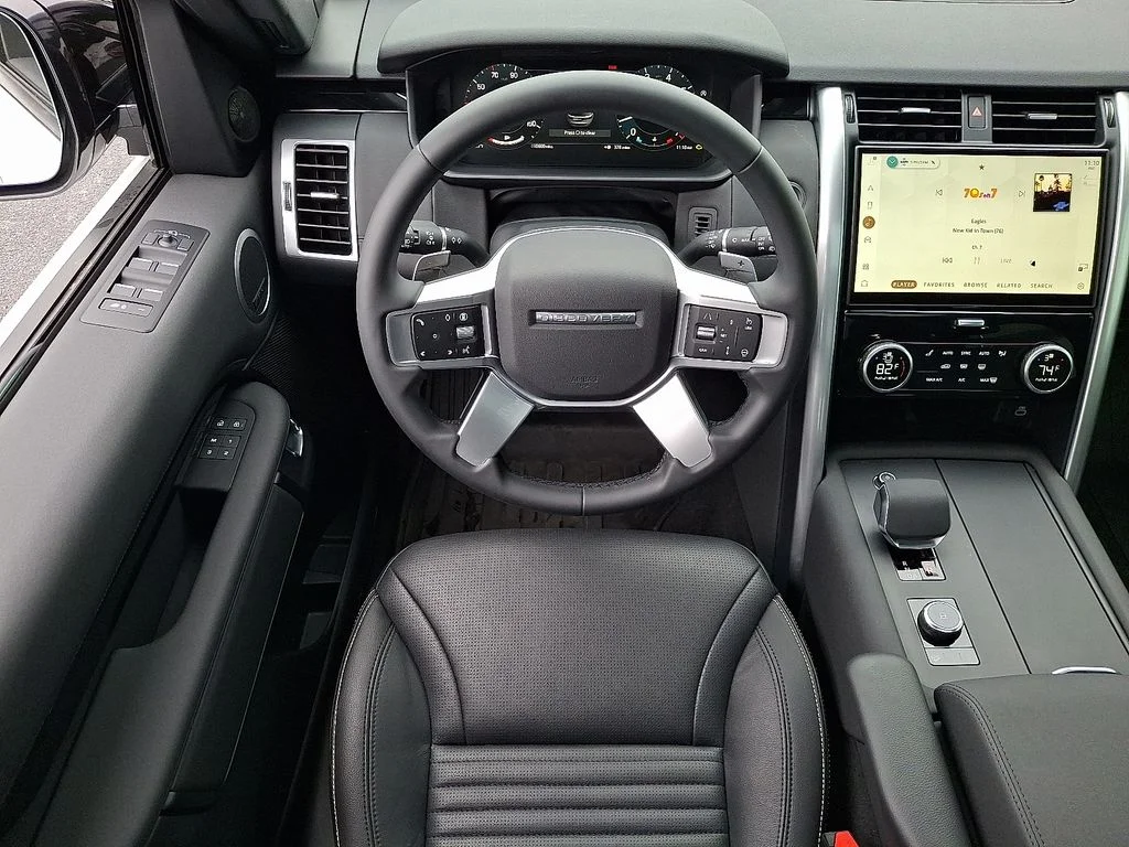 Certified Used 2025 White Land Rover S image 10