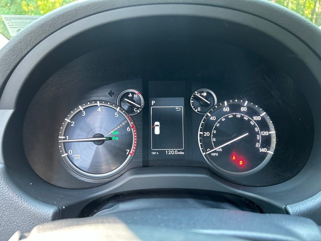 Used 2023 Black Lexus 460 image 21