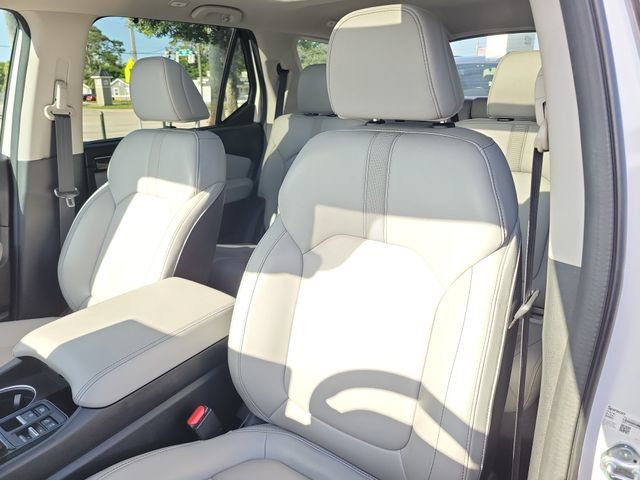 Certified Used 2023 Platinum White Pearl Honda AWD TRG image 19