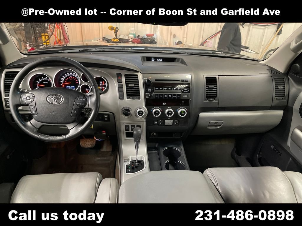 Used 2008  Toyota Limited image 17