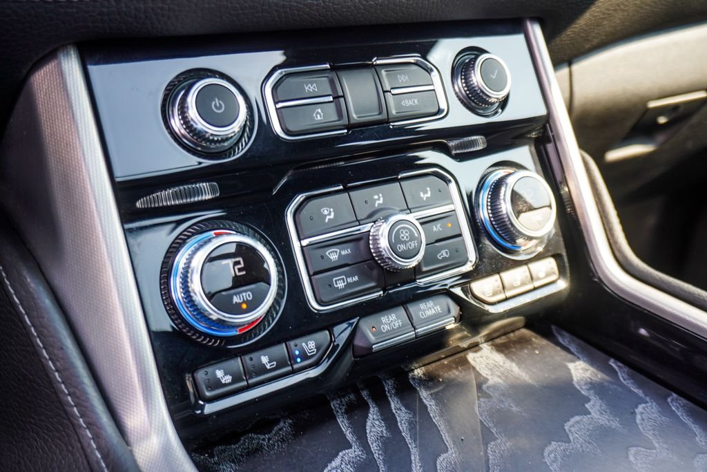 Used 2024 Black GMC Denali image 20