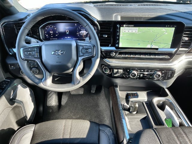 2026 Chevrolet Silverado 1500 photo 13 of 36