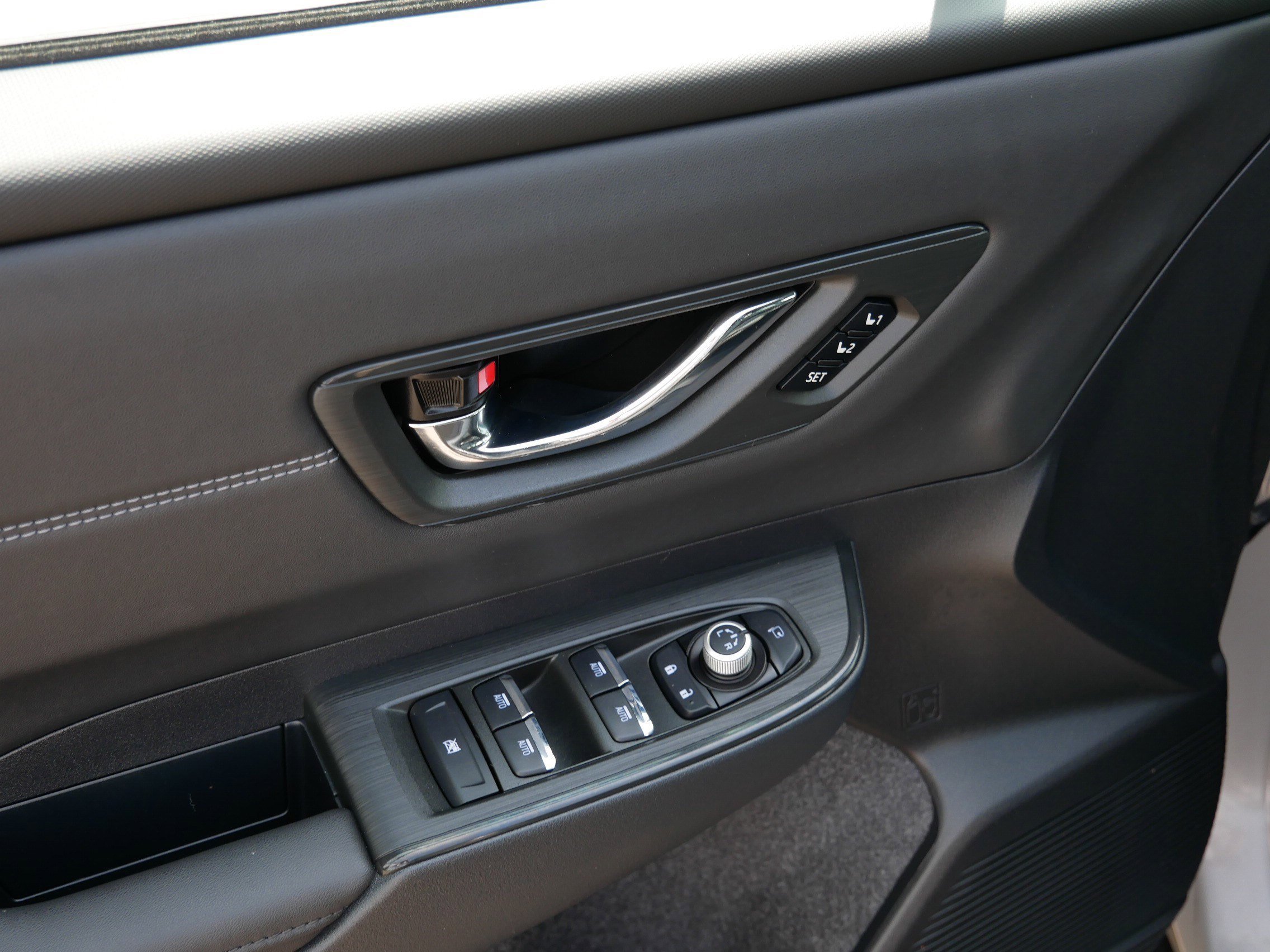 Certified Used 2026 River Rock Pearl Subaru Touring image 20