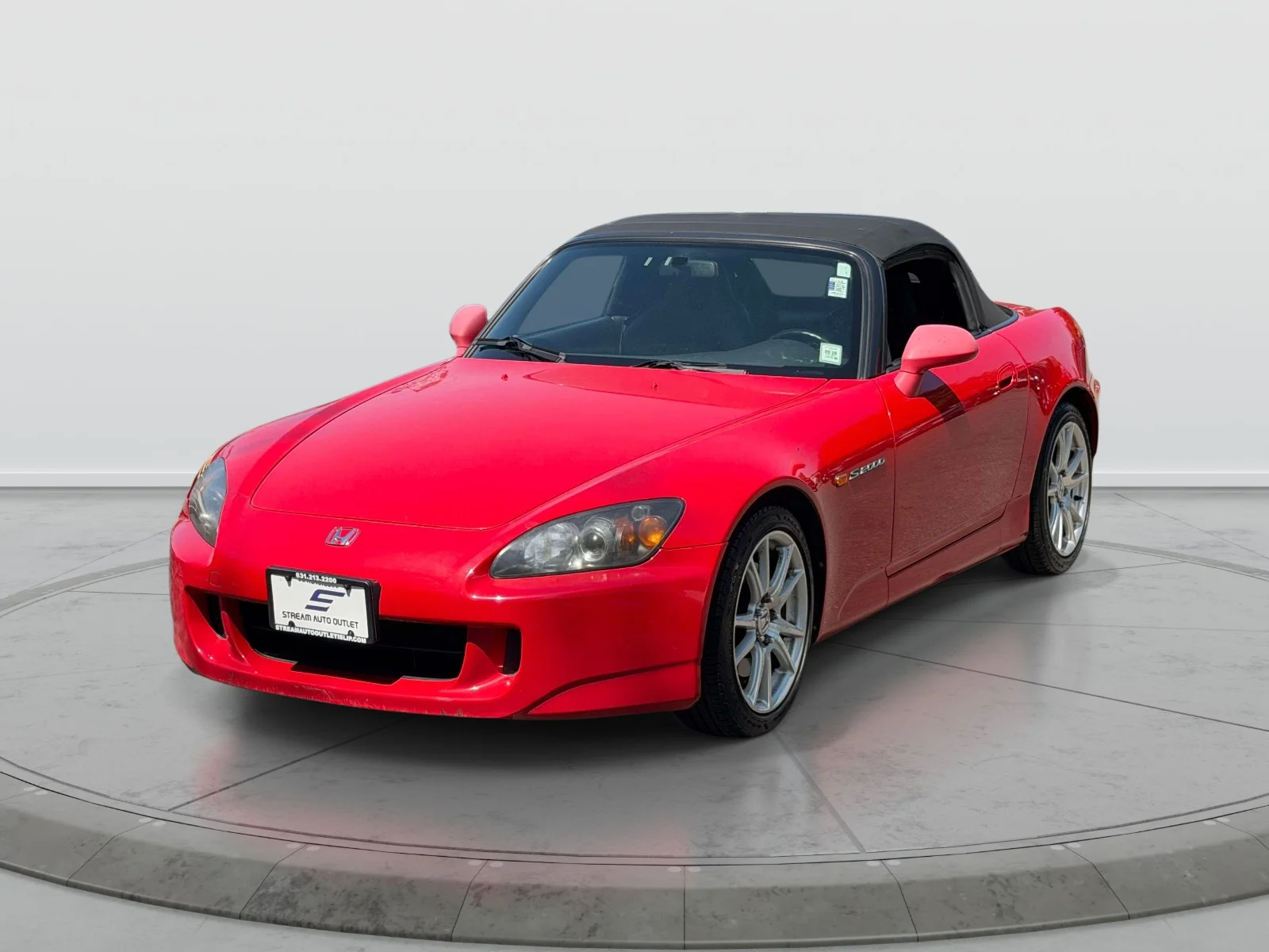 Used 2005 Red Honda Base image 3