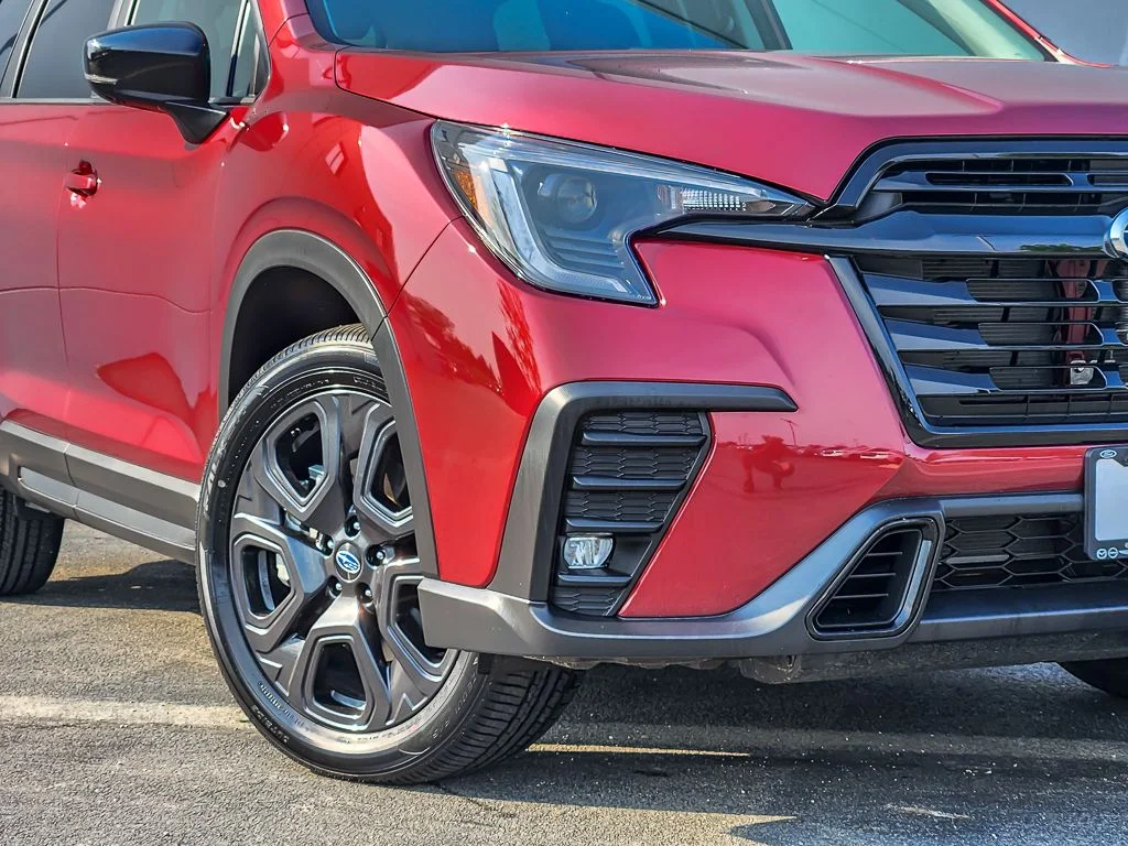Used 2026 Red Subaru Onyx Edition Touring image 3