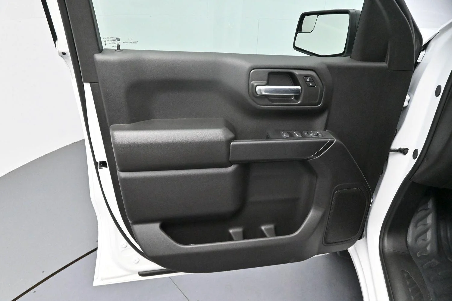 Used 2026 Summit White GMC Pro image 9