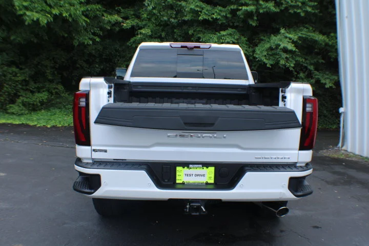 Certified Used 2025 White Frost Tricoat GMC Denali image 19