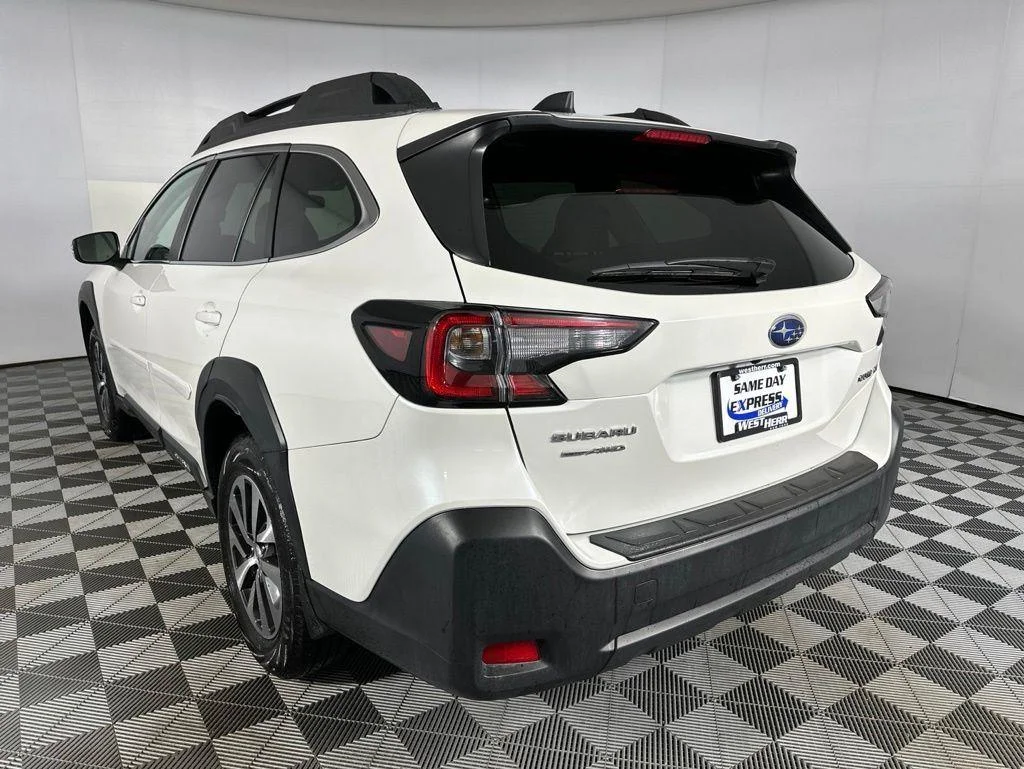 Used 2025 Crystal White Pearl Subaru Premium image 23
