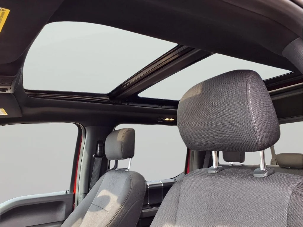 Used 2020 Red Ford XLT image 16