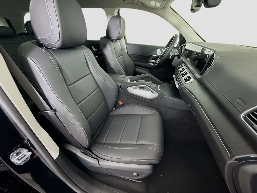 Certified Used 2026 Black Mercedes-Benz GLS 450 image 31