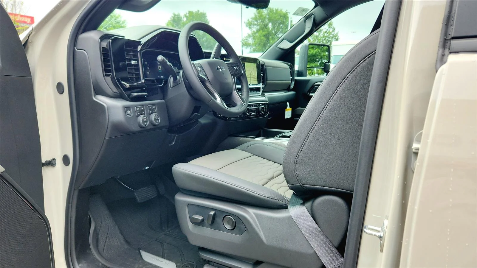 2026 Chevrolet Silverado 2500 HD ZR2 - Photo 19