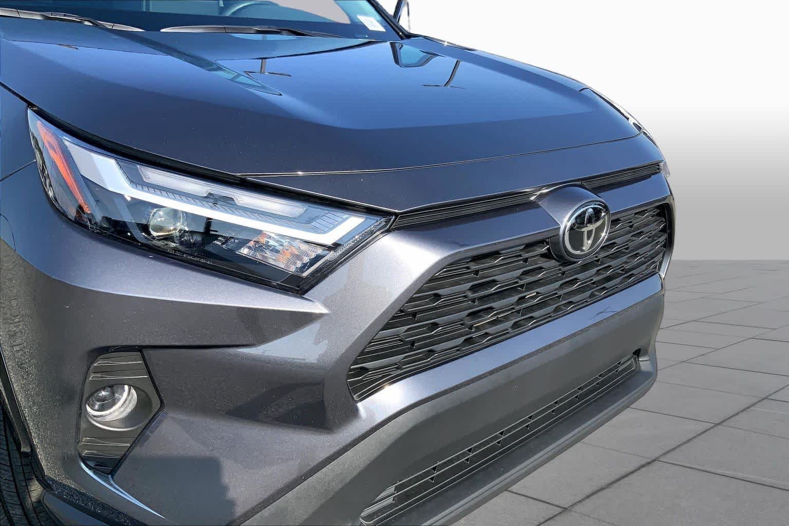 Certified Used 2025 Magnetic Gray Metallic Toyota Hybrid XLE image 29