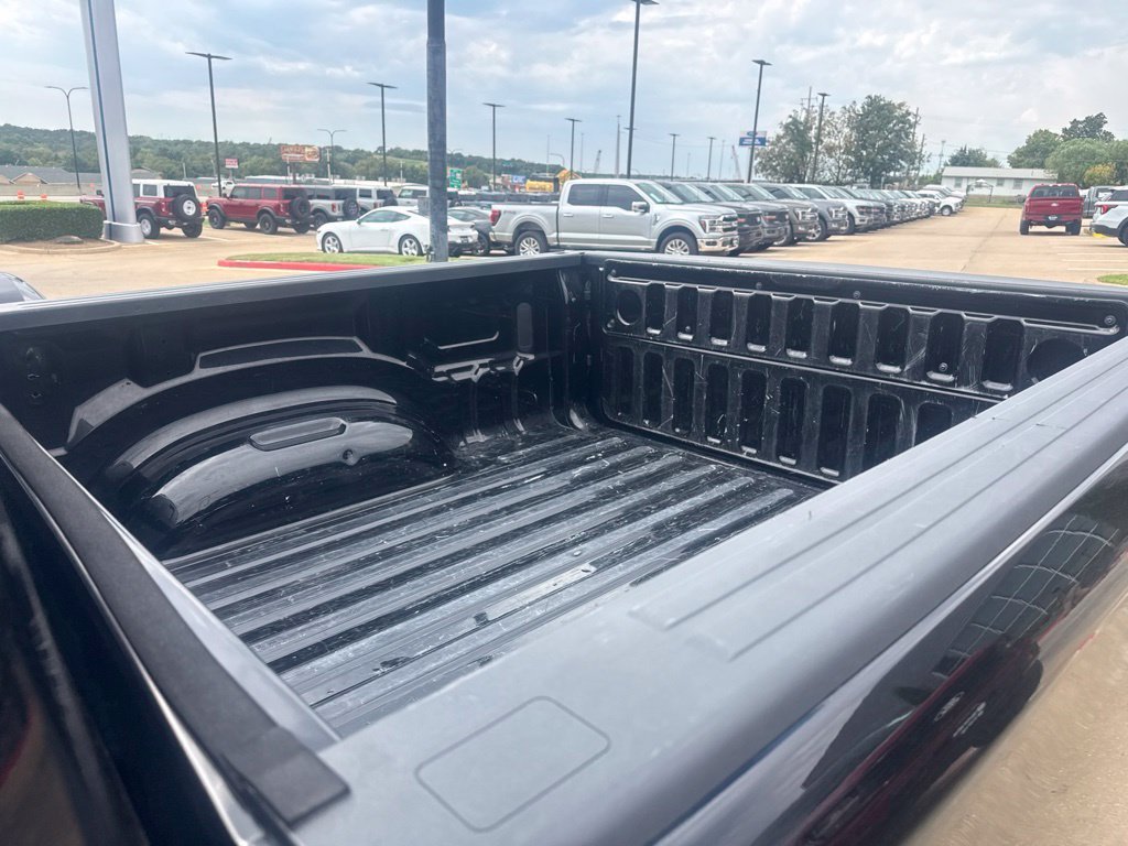 Used 2020 Diamond Black Ram Laramie image 8