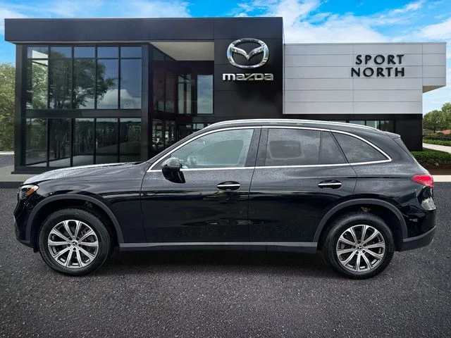 Used 2024  Mercedes-Benz GLC 300 image 7