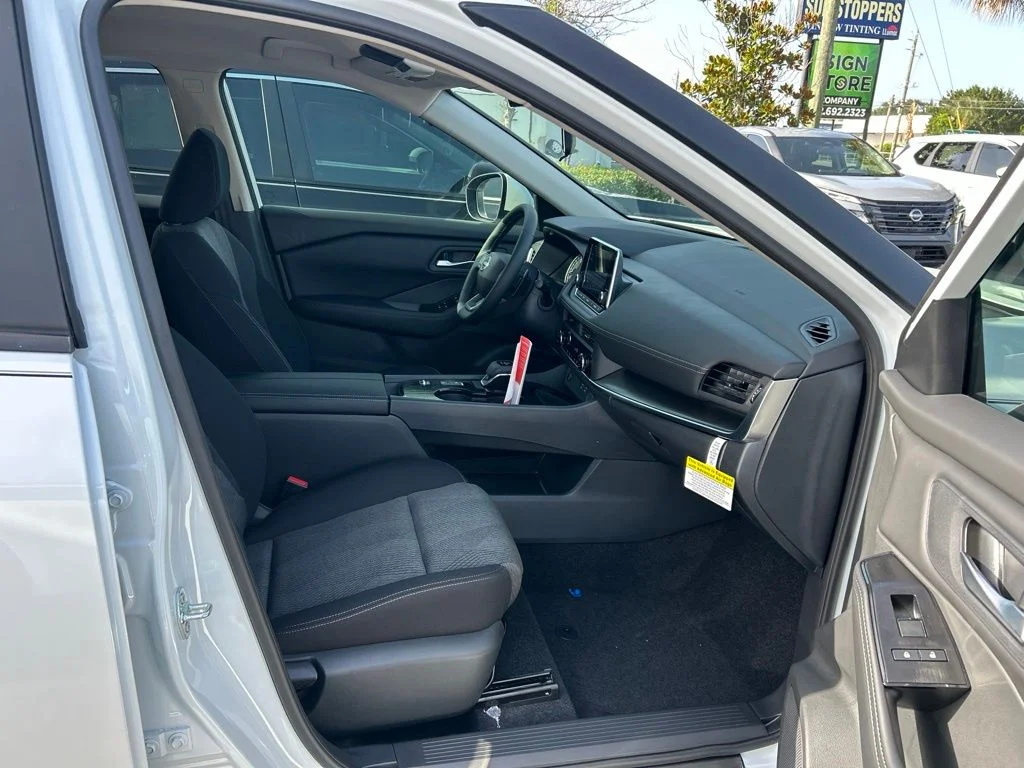 New 2026 Everest White Pearl TriCoat Nissan SV image 37
